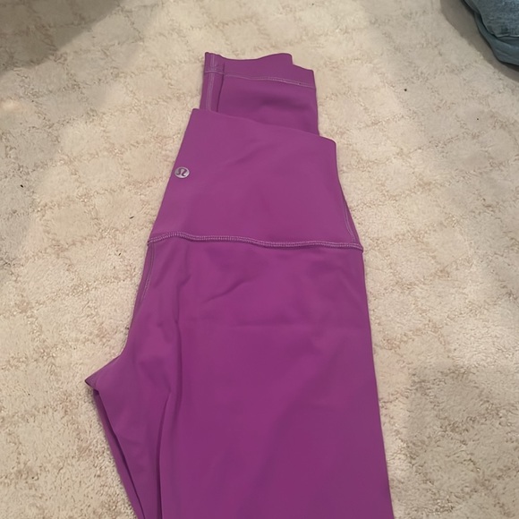 LULU SIZE 4 28’ Align purple leggings - Picture 2 of 2